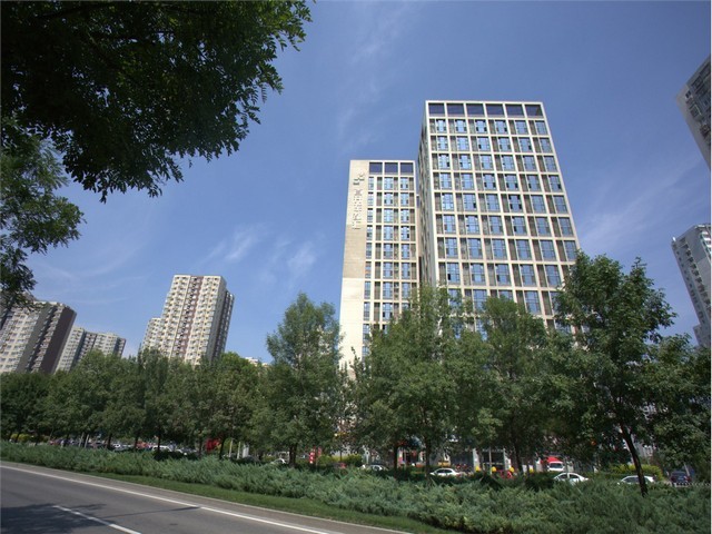 上翻自锁式桥架供货价格